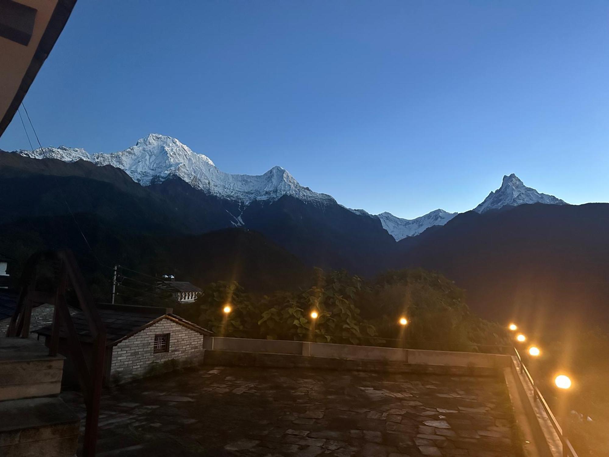 Hill Top Lodge Ghandruk Astam Екстериор снимка